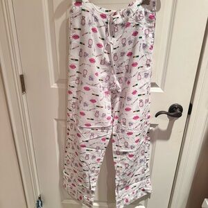 Victoria's Secret White Pajama Pants with Pink Lip & Makeup Print